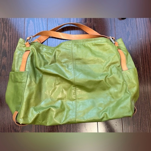 Kenneth Cole New York Green Slouchy Shoulder Bag - Picture 7 of 8